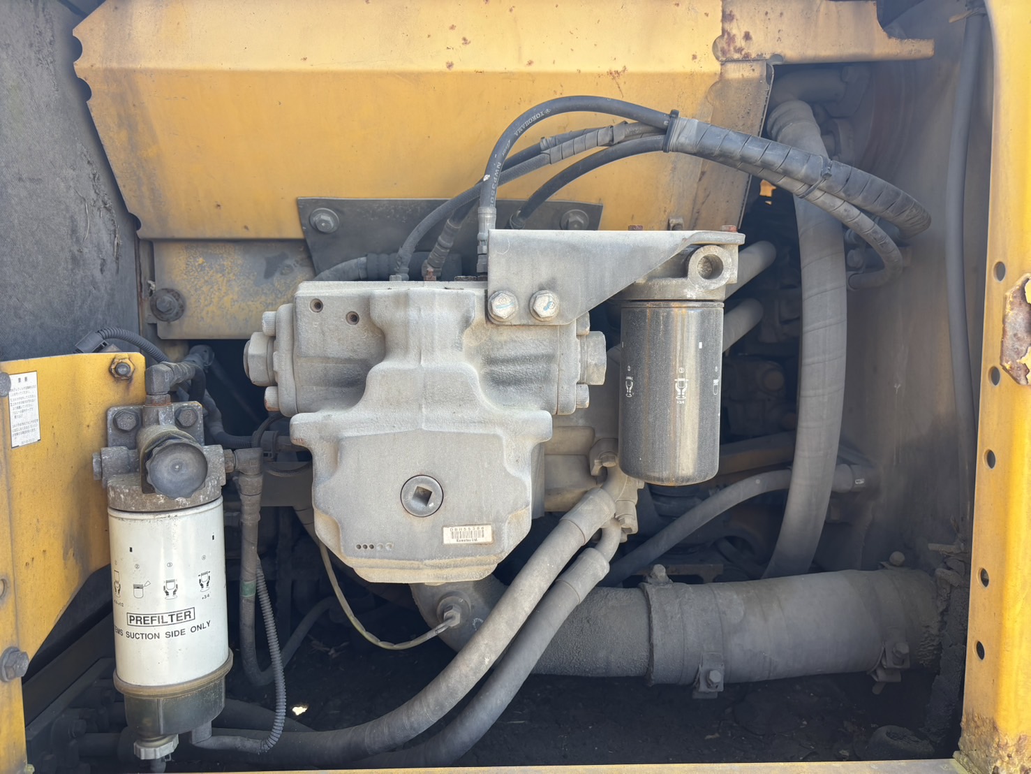 PC200-8N1