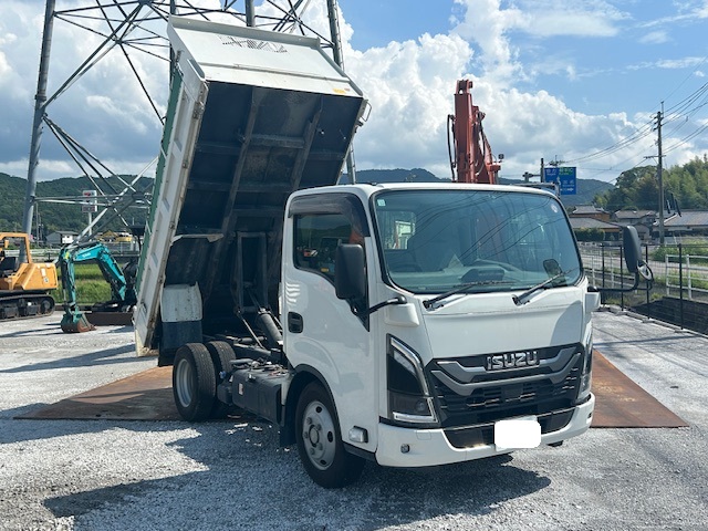 いすゞ3tダンプ