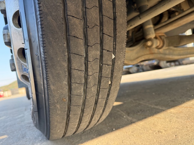 いすゞ4tダンプ